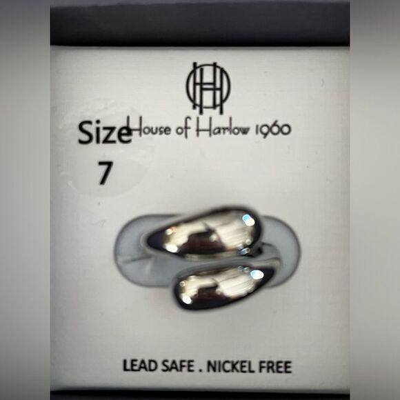 Ring by House of Harlow 1960, size 7, lead free, nickel free, silver in color - Picture 5 of 6